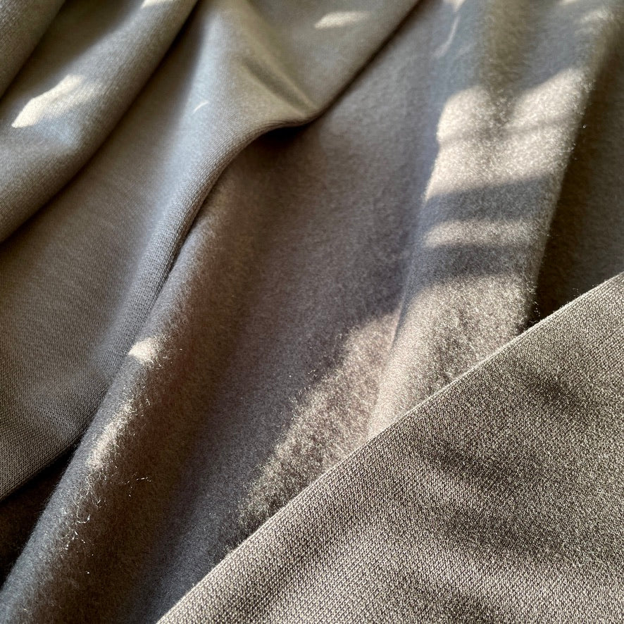 NAO Studios Cardigan Taupe Lyocell 300223004 Detail Fabric